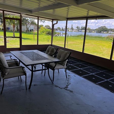 Lakeside Retreat - 3 Bedroom, 2 Bathroom House By The Lake ليكلاند المظهر الخارجي الصورة